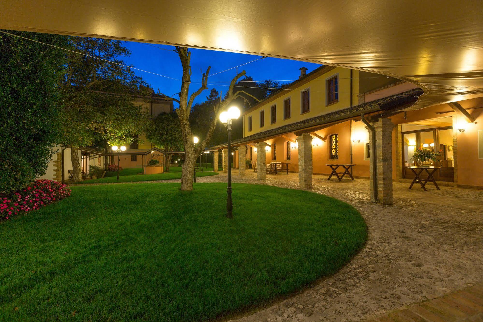 Corte Dei Tini Villa Vomano Exterior photo
